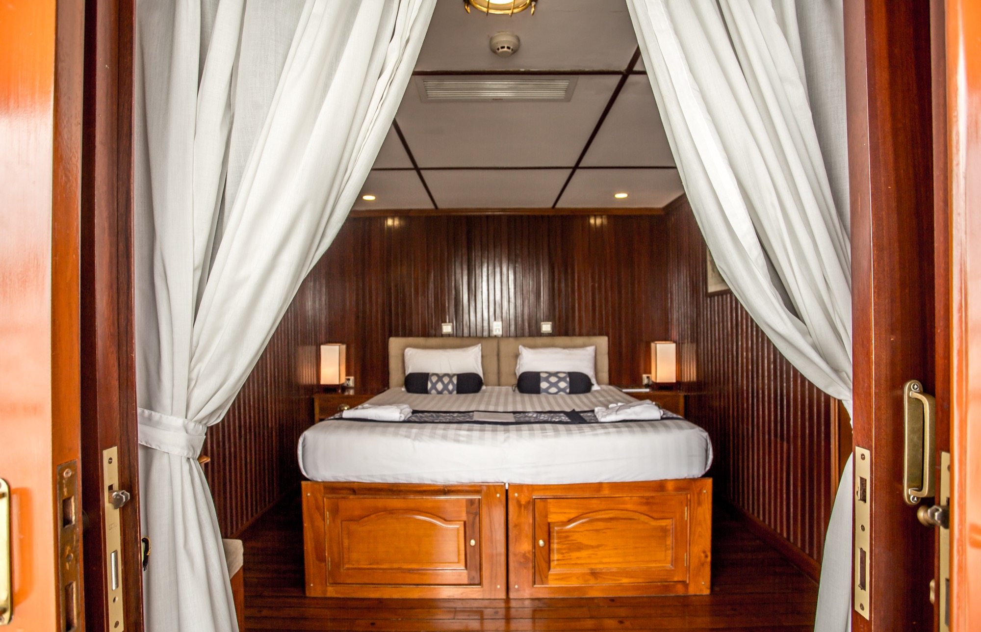 Pandaw RV Mekong Pandaw Cabin 4.jpg